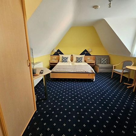 Hotel Ruedesheimer Hof Рюдесхайм-на-Рейне Экстерьер фото
