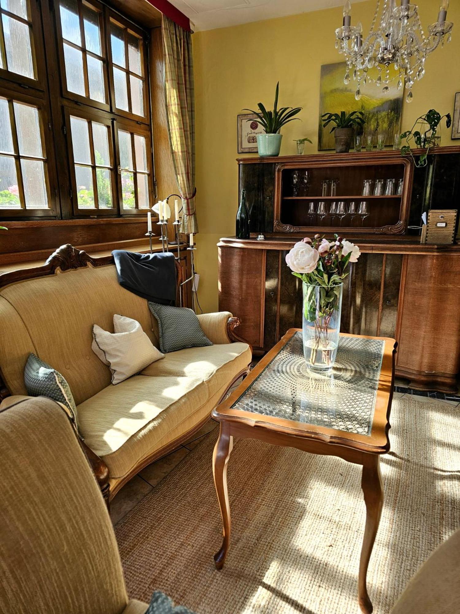 Hotel Ruedesheimer Hof Рюдесхайм-на-Рейне Экстерьер фото